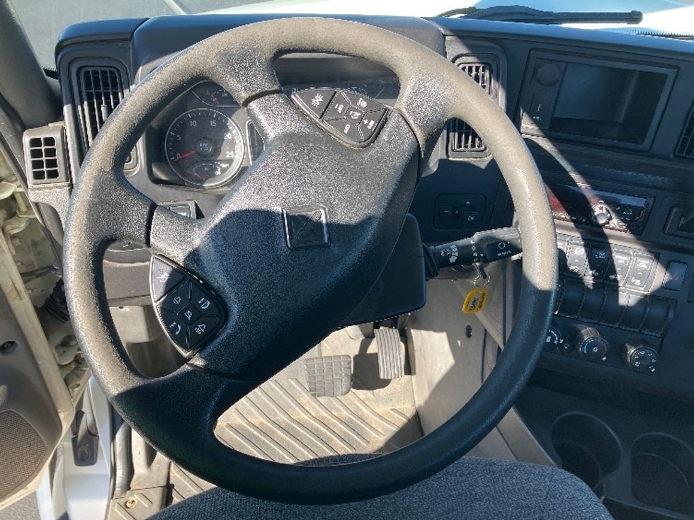 Day Cab Tractor-Heavy Duty Tractors-International-2019-LT625-Madison-AL-417,008\n\t\tmiles-$ 24,000 - Image 11