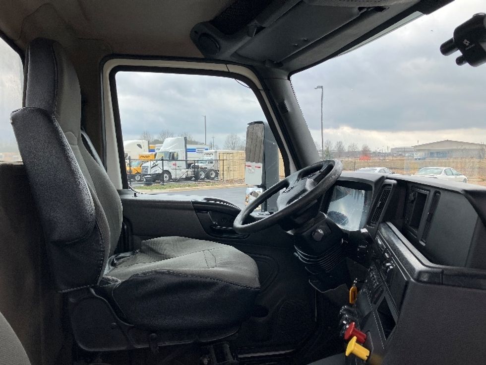 Day Cab Tractor-Heavy Duty Tractors-International-2019-LT625-Madison-AL-419,422\n\t\tmiles-$ 26,000 - Image 14