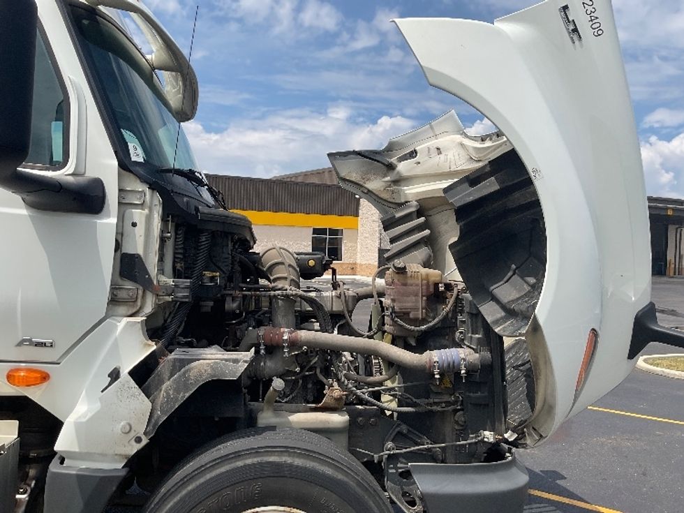 Day Cab Tractor-Heavy Duty Tractors-International-2019-LT625-Mansfield-OH-401,676\n\t\tmiles-$ 23,000 - Image 15