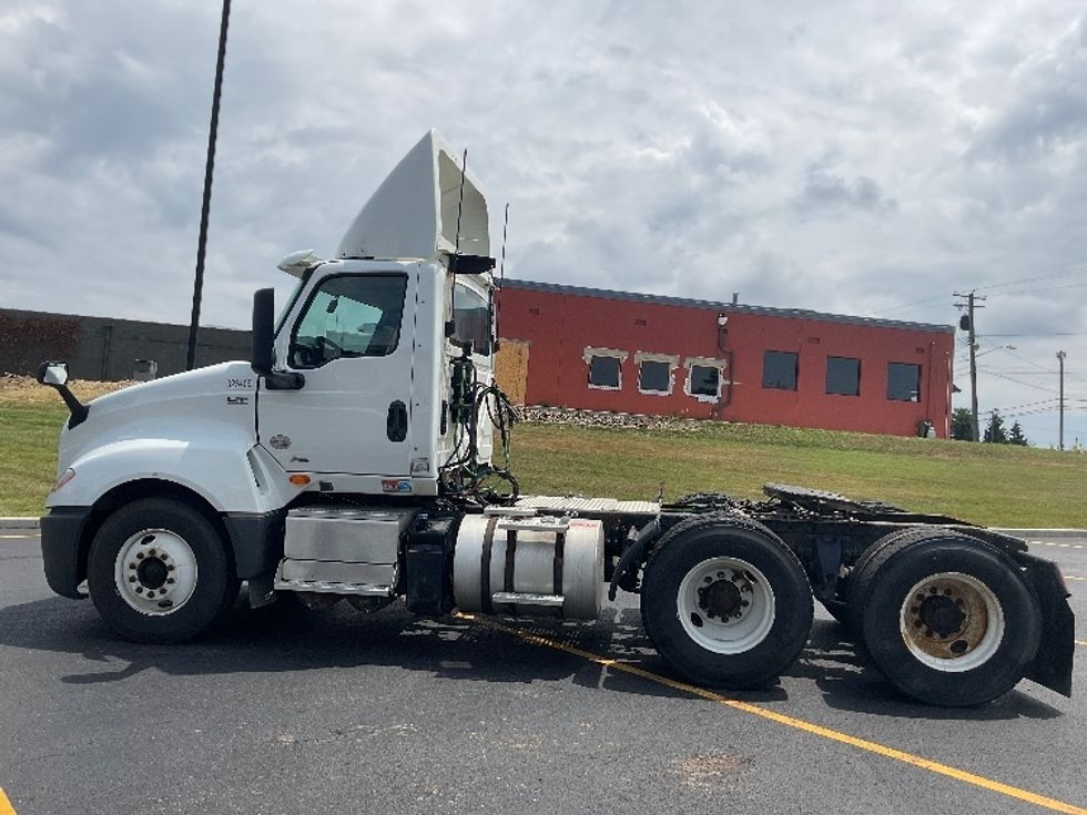 Day Cab Tractor-Heavy Duty Tractors-International-2019-LT625-Mansfield-OH-401,676\n\t\tmiles-$ 23,000 - Image 4
