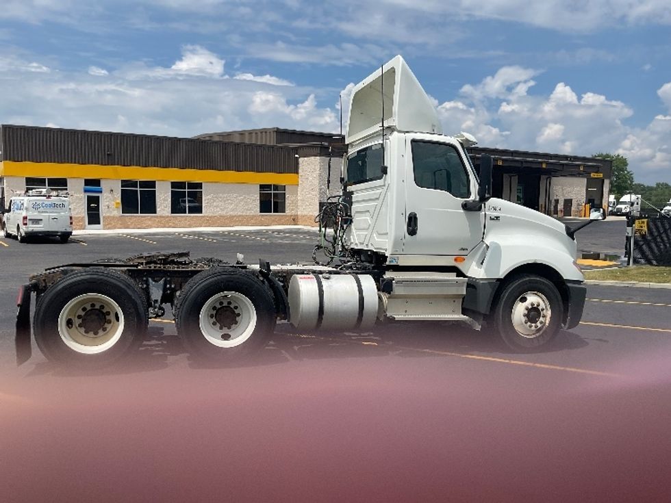 Day Cab Tractor-Heavy Duty Tractors-International-2019-LT625-Mansfield-OH-401,676\n\t\tmiles-$ 23,000 - Image 8