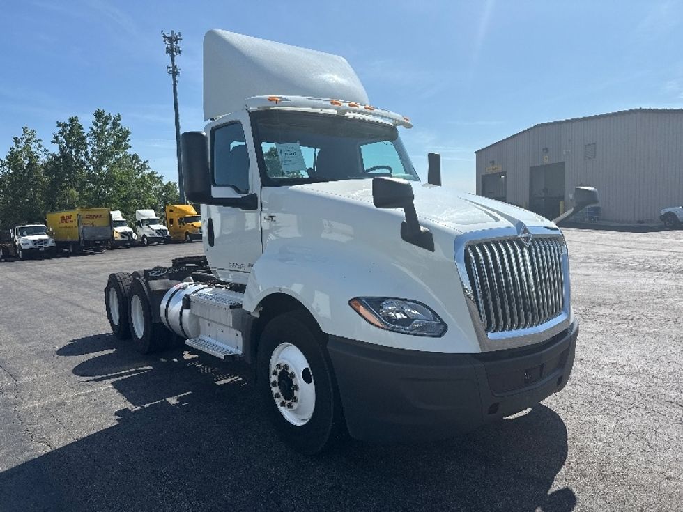 Day Cab Tractor-Heavy Duty Tractors-International-2019-LT625-Mansfield-OH-409,995\n\t\tmiles-$ 22,750 - Image 1