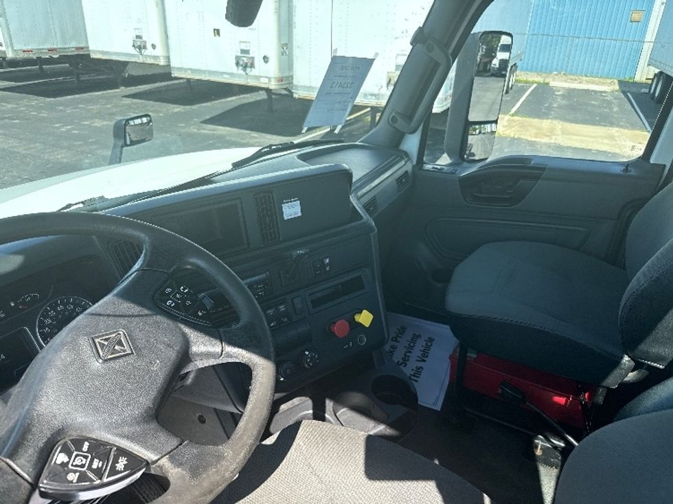 Day Cab Tractor-Heavy Duty Tractors-International-2019-LT625-Mansfield-OH-409,995\n\t\tmiles-$ 22,750 - Image 10