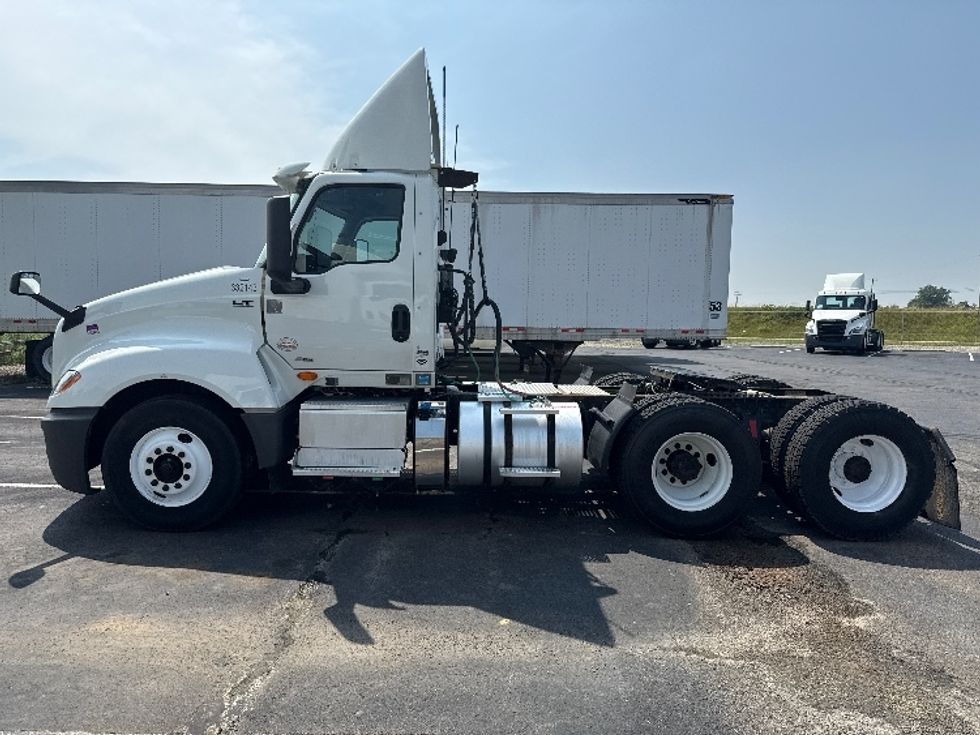 Day Cab Tractor-Heavy Duty Tractors-International-2019-LT625-Mansfield-OH-415,483\n\t\tmiles-$ 22,750 - Image 4