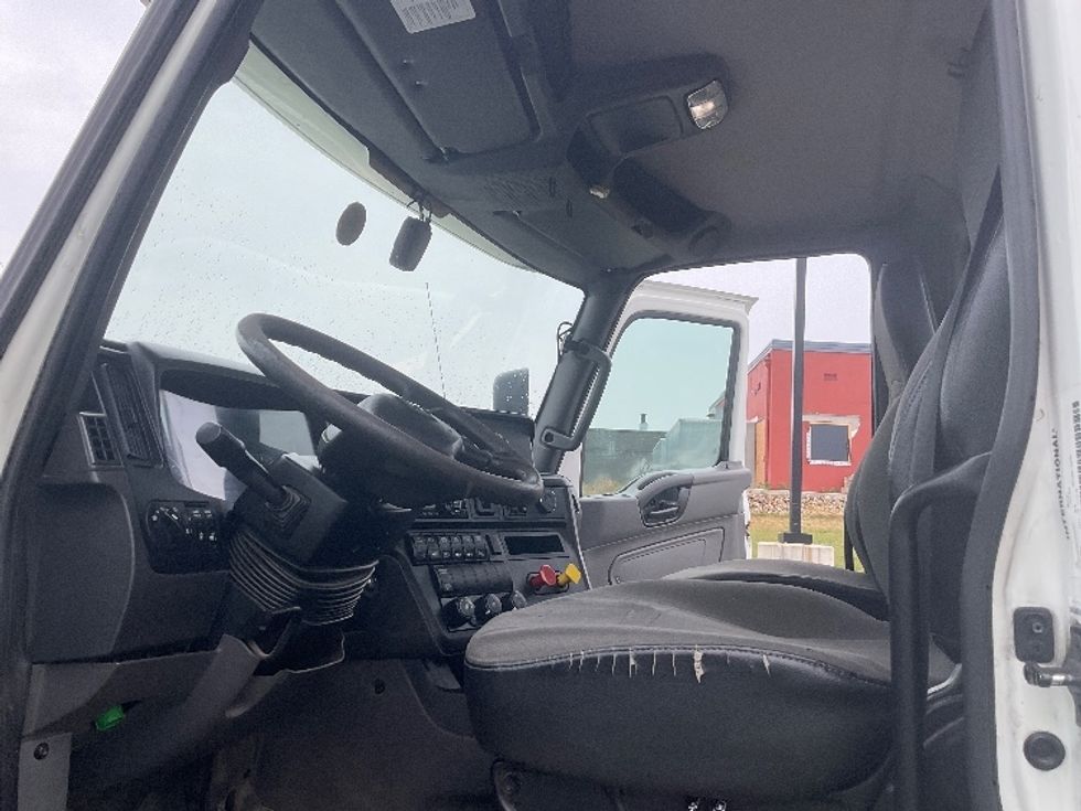 Day Cab Tractor-Heavy Duty Tractors-International-2019-LT625-Mansfield-OH-442,440\n\t\tmiles-$ 22,750 - Image 10