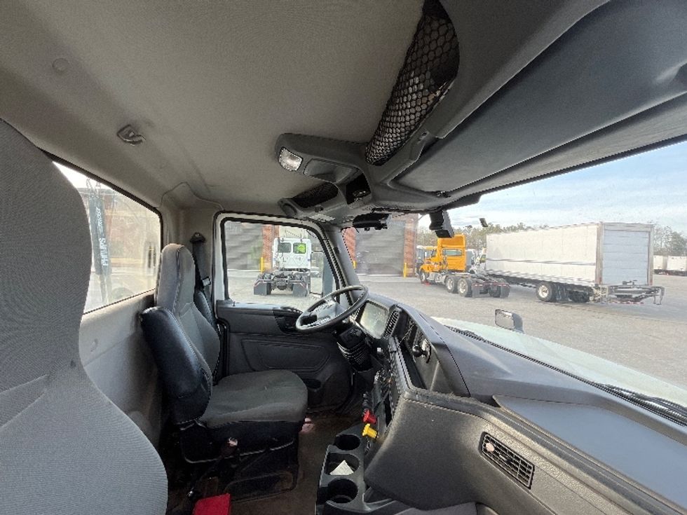 Day Cab Tractor-Heavy Duty Tractors-International-2019-LT625-Mcdonough-GA-382,922\n\t\tmiles-$ 25,250 - Image 14