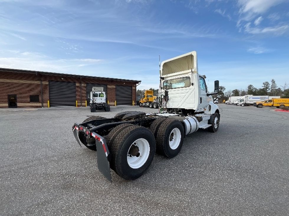 Day Cab Tractor-Heavy Duty Tractors-International-2019-LT625-Mcdonough-GA-382,922\n\t\tmiles-$ 25,250 - Image 7