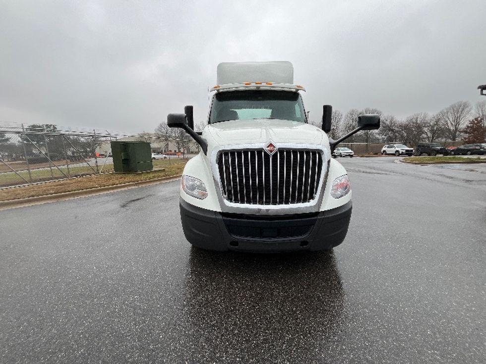 Day Cab Tractor-Heavy Duty Tractors-International-2019-LT625-Mcdonough-GA-457,401\n\t\tmiles-$ 21,500 - Image 2