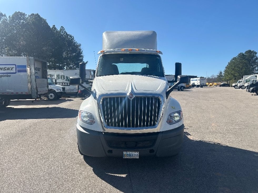 Day Cab Tractor-Heavy Duty Tractors-International-2019-LT625-Mebane-NC-248,685\n\t\tmiles-$ 33,000 - Image 2