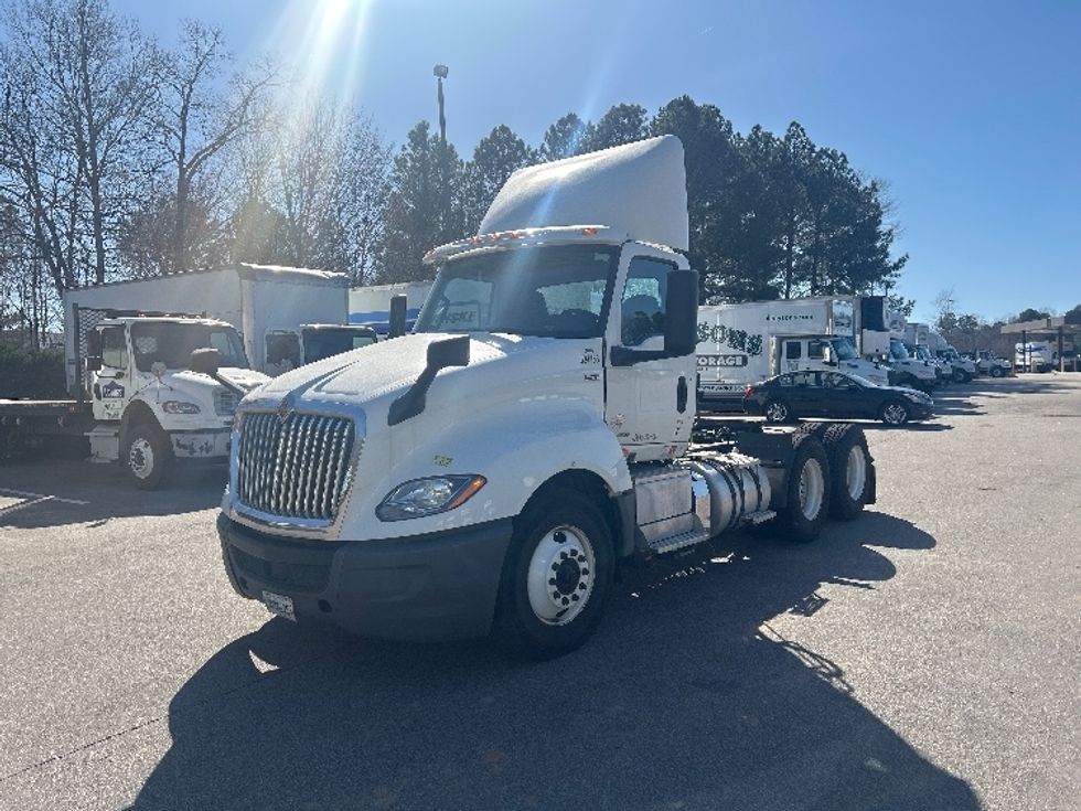 Day Cab Tractor-Heavy Duty Tractors-International-2019-LT625-Mebane-NC-248,685\n\t\tmiles-$ 33,000 - Image 3