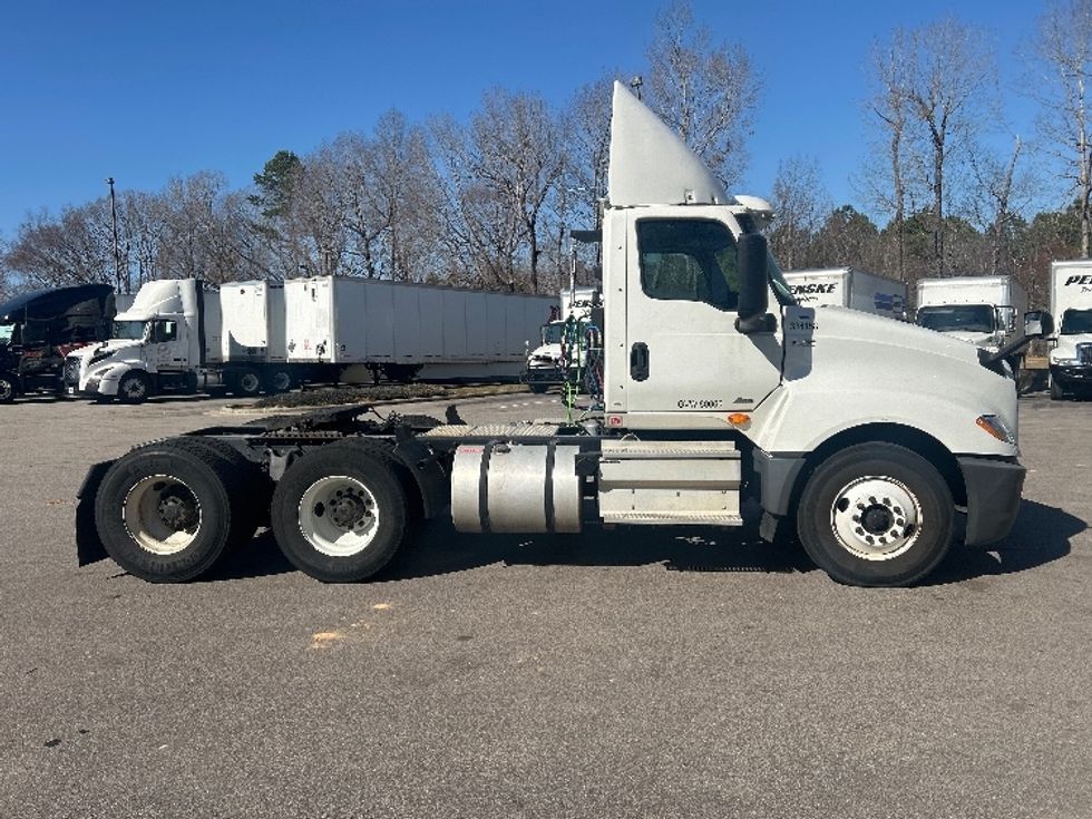 Day Cab Tractor-Heavy Duty Tractors-International-2019-LT625-Mebane-NC-248,685\n\t\tmiles-$ 33,000 - Image 8