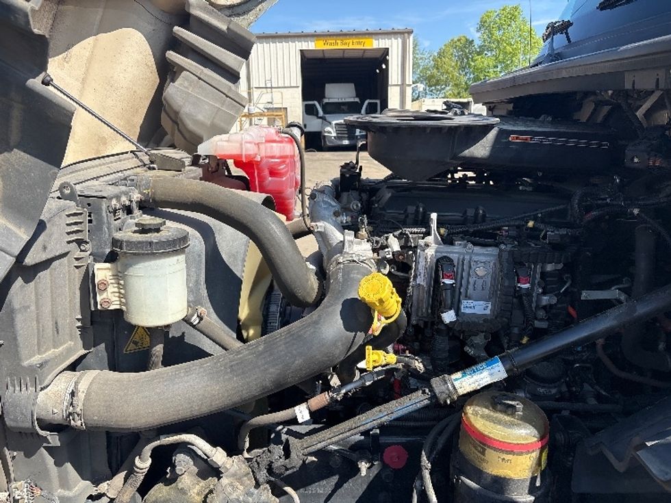 Day Cab Tractor-Heavy Duty Tractors-International-2019-LT625-Mebane-NC-250,192\n\t\tmiles-$ 26,500 - Image 16