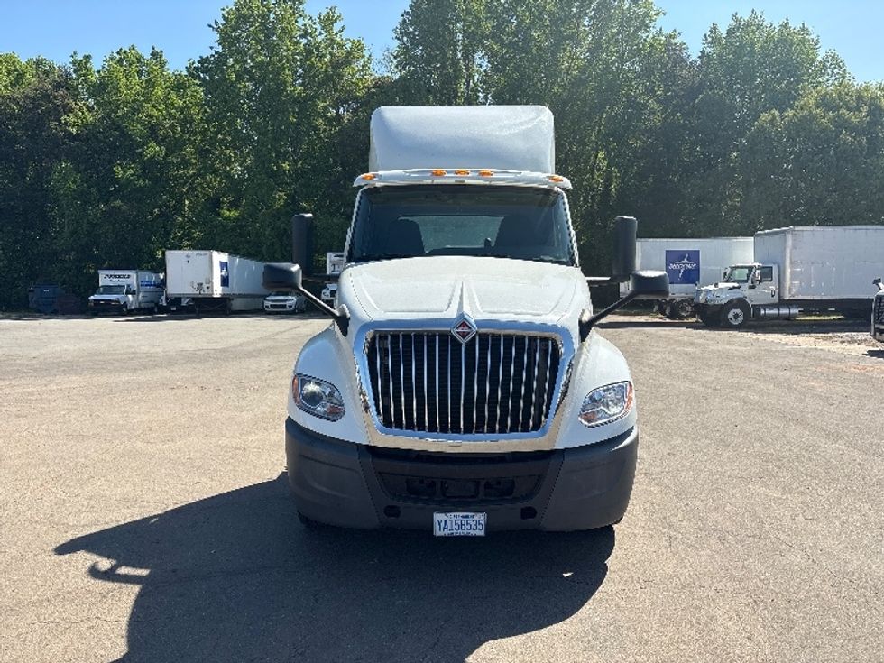 Day Cab Tractor-Heavy Duty Tractors-International-2019-LT625-Mebane-NC-250,192\n\t\tmiles-$ 26,500 - Image 2
