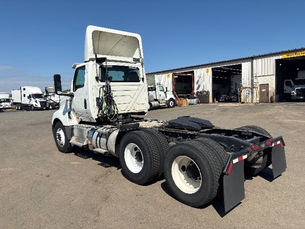 Day Cab Tractor-Heavy Duty Tractors-International-2019-LT625-Mebane-NC-250,192\n\t\tmiles-$ 26,500 - Image 5