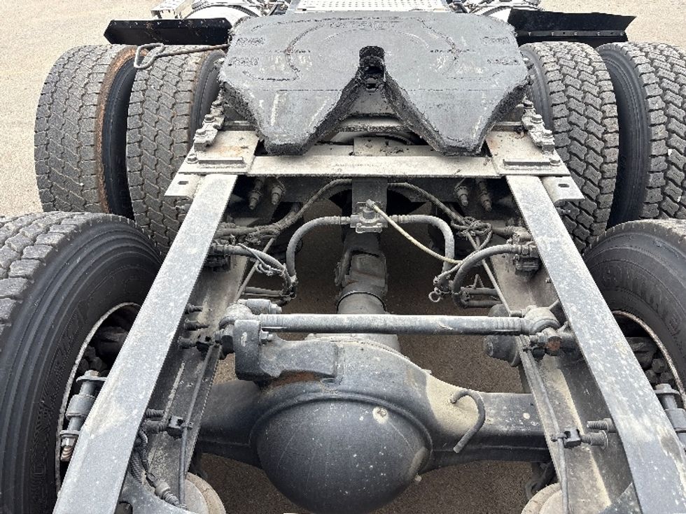 Day Cab Tractor-Heavy Duty Tractors-International-2019-LT625-Mebane-NC-294,179\n\t\tmiles-$ 30,250 - Image 6