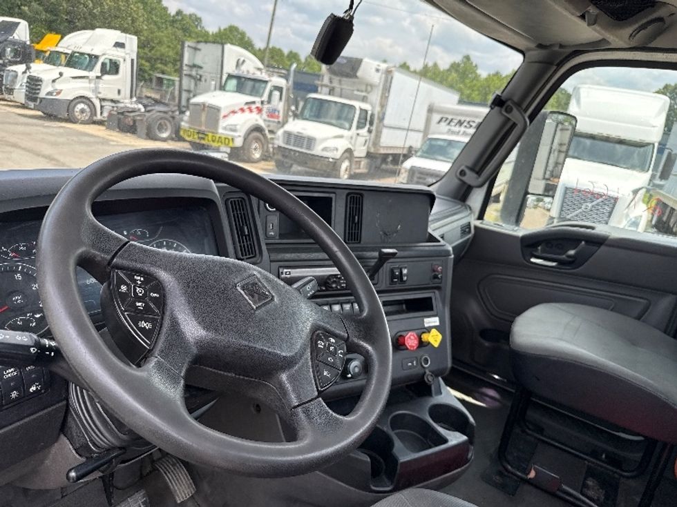 Day Cab Tractor-Heavy Duty Tractors-International-2019-LT625-Mebane-NC-608,023\n\t\tmiles-$ 22,750 - Image 10