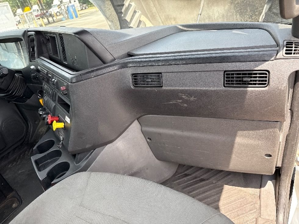 Day Cab Tractor-Heavy Duty Tractors-International-2019-LT625-Mebane-NC-608,023\n\t\tmiles-$ 22,750 - Image 13