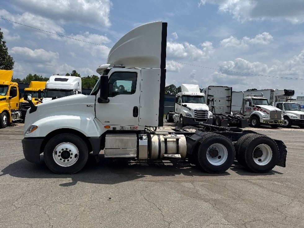 Day Cab Tractor-Heavy Duty Tractors-International-2019-LT625-Mebane-NC-608,023\n\t\tmiles-$ 22,750 - Image 4