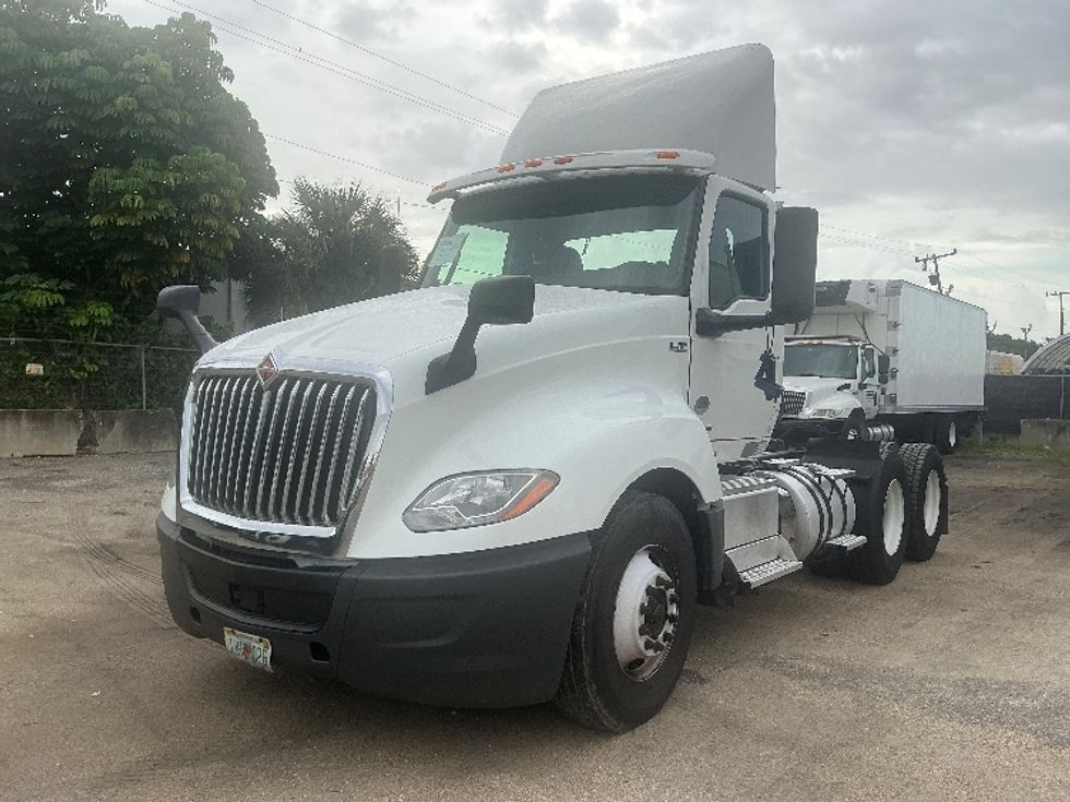 Day Cab Tractor-Heavy Duty Tractors-International-2019-LT625-Medley-FL-228,246\n\t\tmiles-$ 29,000 - Image 3