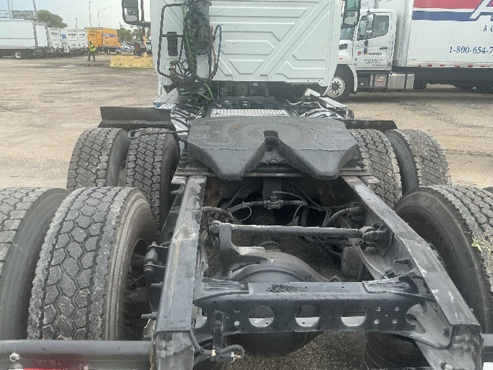 Day Cab Tractor-Heavy Duty Tractors-International-2019-LT625-Medley-FL-228,246\n\t\tmiles-$ 29,000 - Image 6