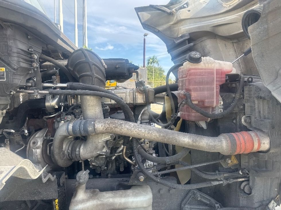 Day Cab Tractor-Heavy Duty Tractors-International-2019-LT625-Medley-FL-276,548\n\t\tmiles-$ 26,750 - Image 15