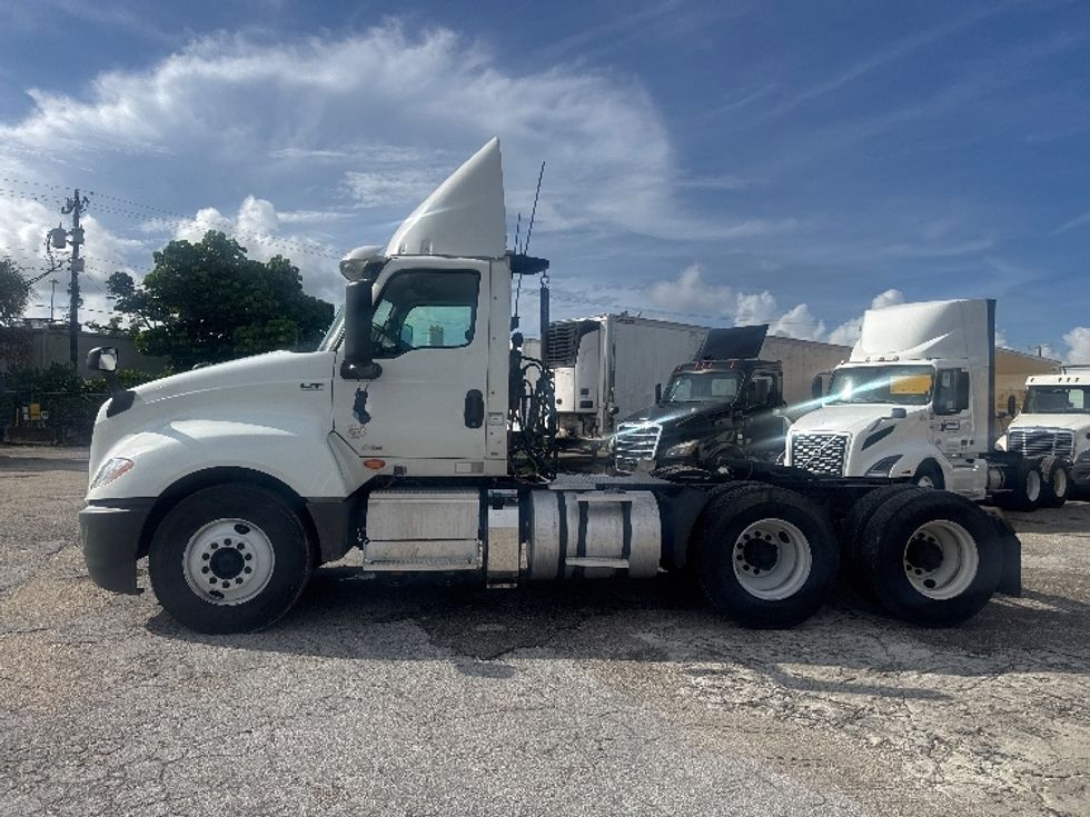 Day Cab Tractor-Heavy Duty Tractors-International-2019-LT625-Medley-FL-276,548\n\t\tmiles-$ 26,750 - Image 4