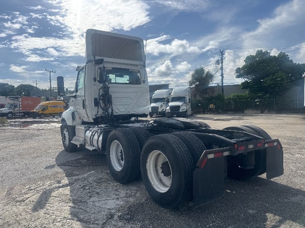 Day Cab Tractor-Heavy Duty Tractors-International-2019-LT625-Medley-FL-276,548\n\t\tmiles-$ 26,750 - Image 5