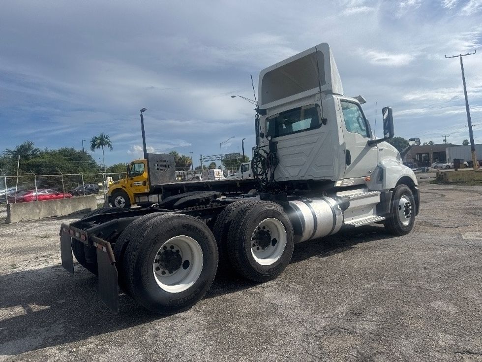 Day Cab Tractor-Heavy Duty Tractors-International-2019-LT625-Medley-FL-276,548\n\t\tmiles-$ 26,750 - Image 7