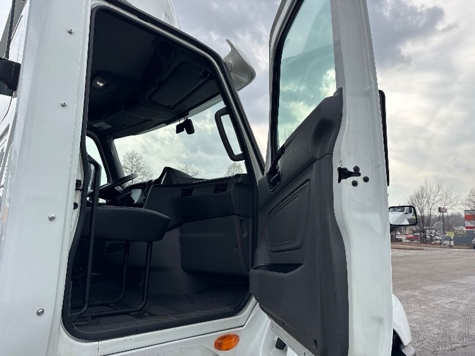 Day Cab Tractor-Heavy Duty Tractors-International-2019-LT625-Memphis-TN-420,481\n\t\tmiles-$ 24,500 - Image 12