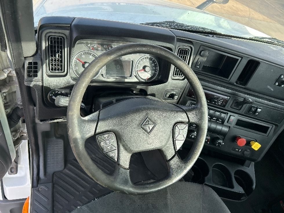 Day Cab Tractor-Heavy Duty Tractors-International-2019-LT625-Memphis-TN-432,594\n\t\tmiles-$ 23,250 - Image 11