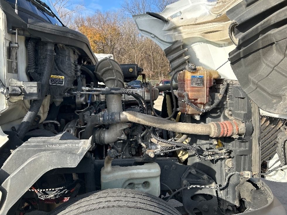 Day Cab Tractor-Heavy Duty Tractors-International-2019-LT625-Memphis-TN-432,594\n\t\tmiles-$ 23,250 - Image 15