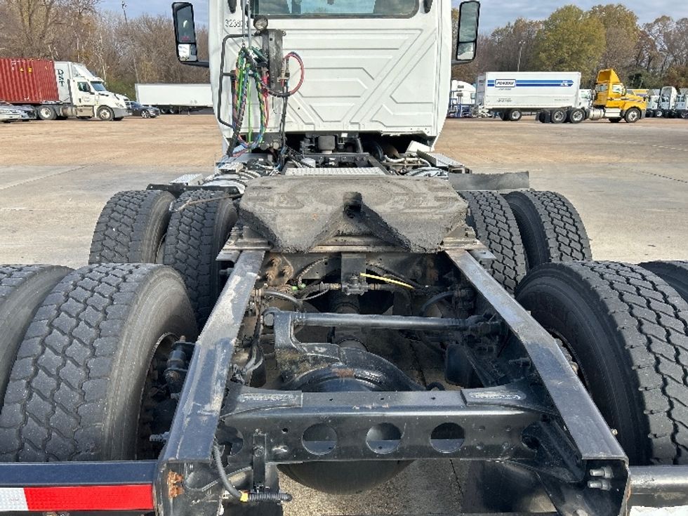 Day Cab Tractor-Heavy Duty Tractors-International-2019-LT625-Memphis-TN-432,594\n\t\tmiles-$ 23,250 - Image 6