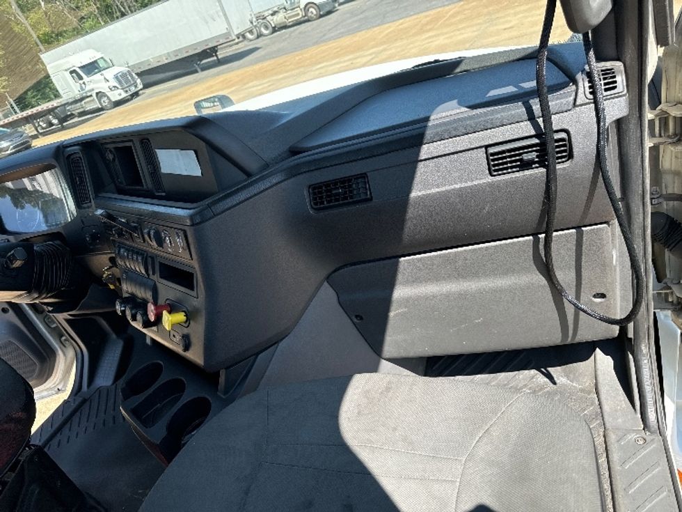 Day Cab Tractor-Heavy Duty Tractors-International-2019-LT625-Memphis-TN-493,988\n\t\tmiles-$ 28,500 - Image 13