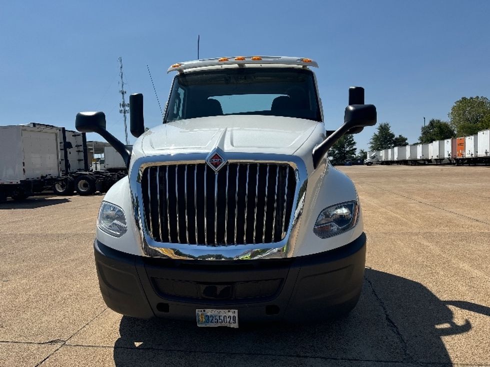 Day Cab Tractor-Heavy Duty Tractors-International-2019-LT625-Memphis-TN-493,988\n\t\tmiles-$ 28,500 - Image 2