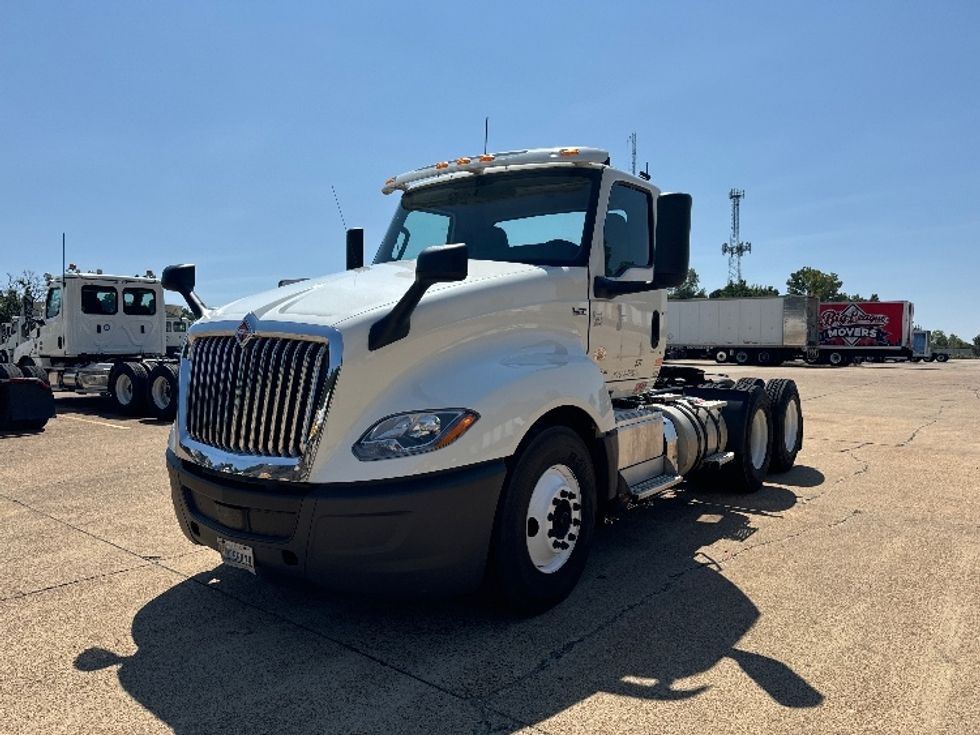 Day Cab Tractor-Heavy Duty Tractors-International-2019-LT625-Memphis-TN-493,988\n\t\tmiles-$ 28,500 - Image 3