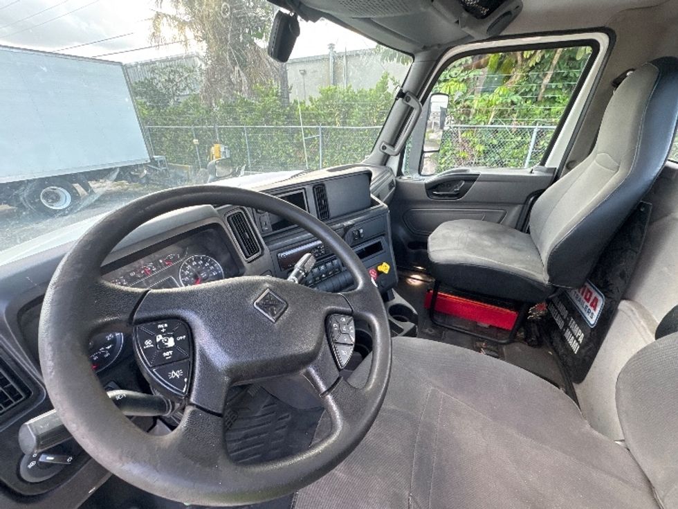 Day Cab Tractor-Heavy Duty Tractors-International-2019-LT625-Miami-FL-224,865\n\t\tmiles-$ 26,750 - Image 10