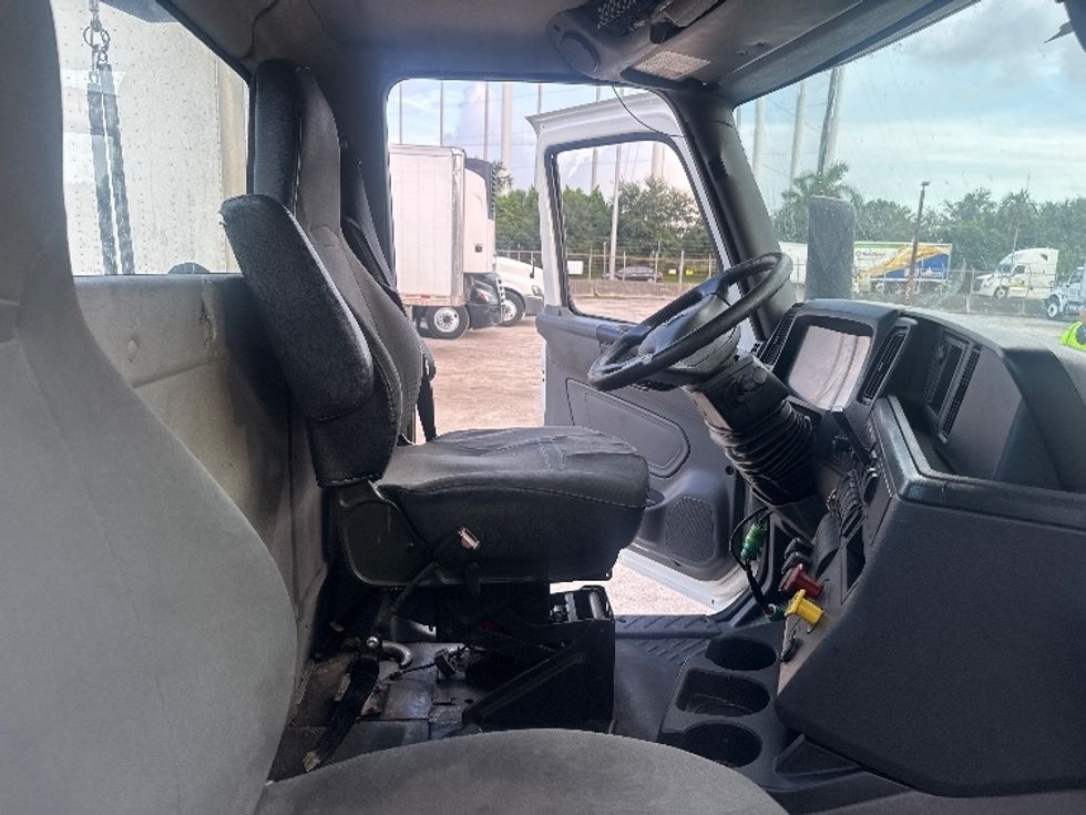 Day Cab Tractor-Heavy Duty Tractors-International-2019-LT625-Miami-FL-224,865\n\t\tmiles-$ 26,750 - Image 14