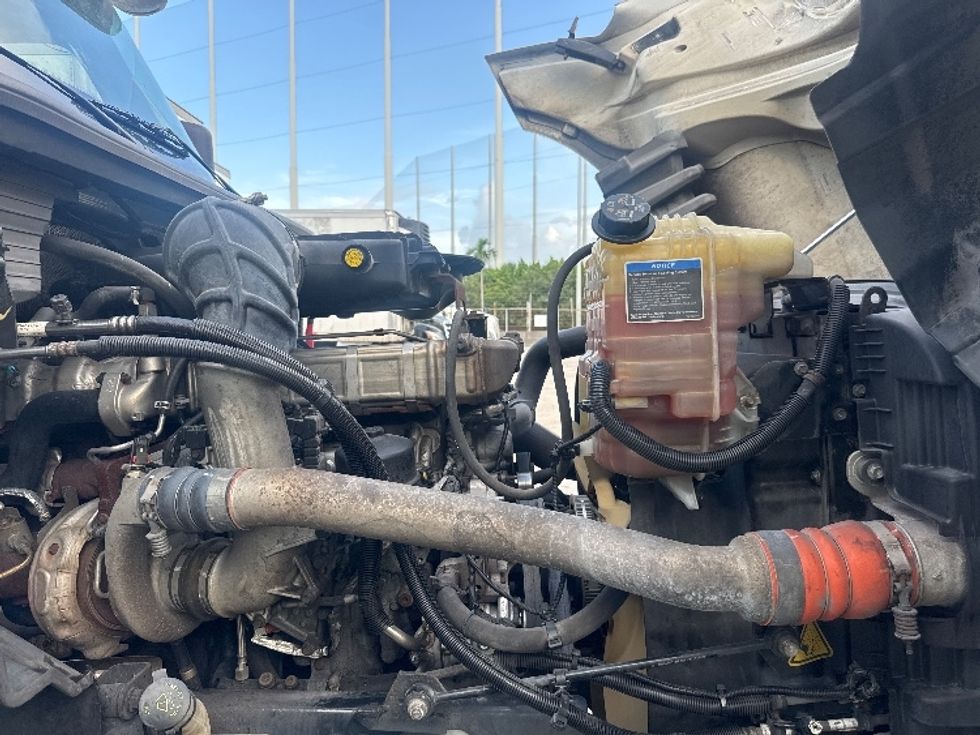 Day Cab Tractor-Heavy Duty Tractors-International-2019-LT625-Miami-FL-224,865\n\t\tmiles-$ 26,750 - Image 15