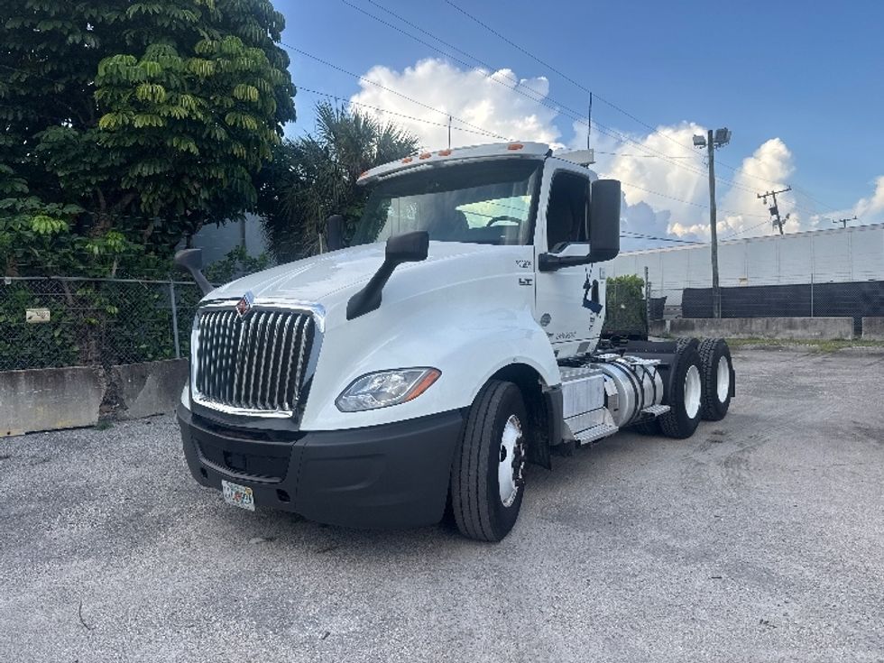 Day Cab Tractor-Heavy Duty Tractors-International-2019-LT625-Miami-FL-224,865\n\t\tmiles-$ 26,750 - Image 3