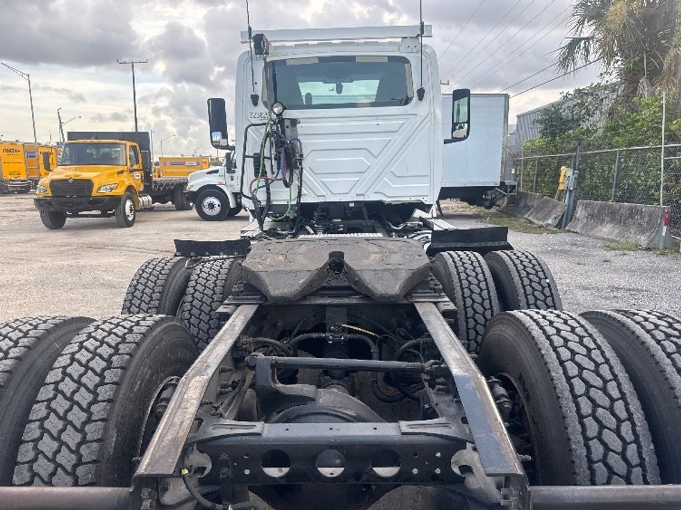 Day Cab Tractor-Heavy Duty Tractors-International-2019-LT625-Miami-FL-224,865\n\t\tmiles-$ 26,750 - Image 6