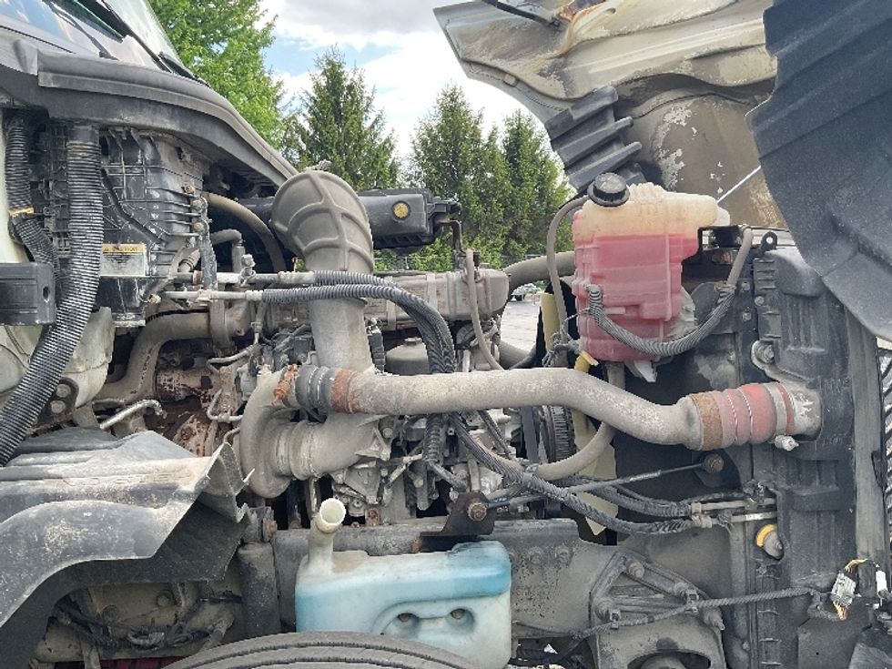 Day Cab Tractor-Heavy Duty Tractors-International-2019-LT625-Middlefield-OH-231,497\n\t\tmiles-$ 26,500 - Image 15