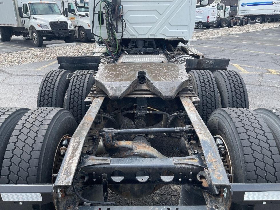 Day Cab Tractor-Heavy Duty Tractors-International-2019-LT625-Middlefield-OH-231,497\n\t\tmiles-$ 26,500 - Image 6