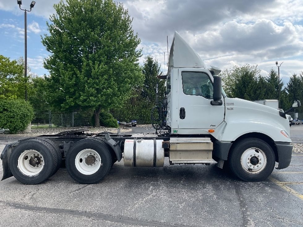 Day Cab Tractor-Heavy Duty Tractors-International-2019-LT625-Middlefield-OH-231,497\n\t\tmiles-$ 26,500 - Image 8
