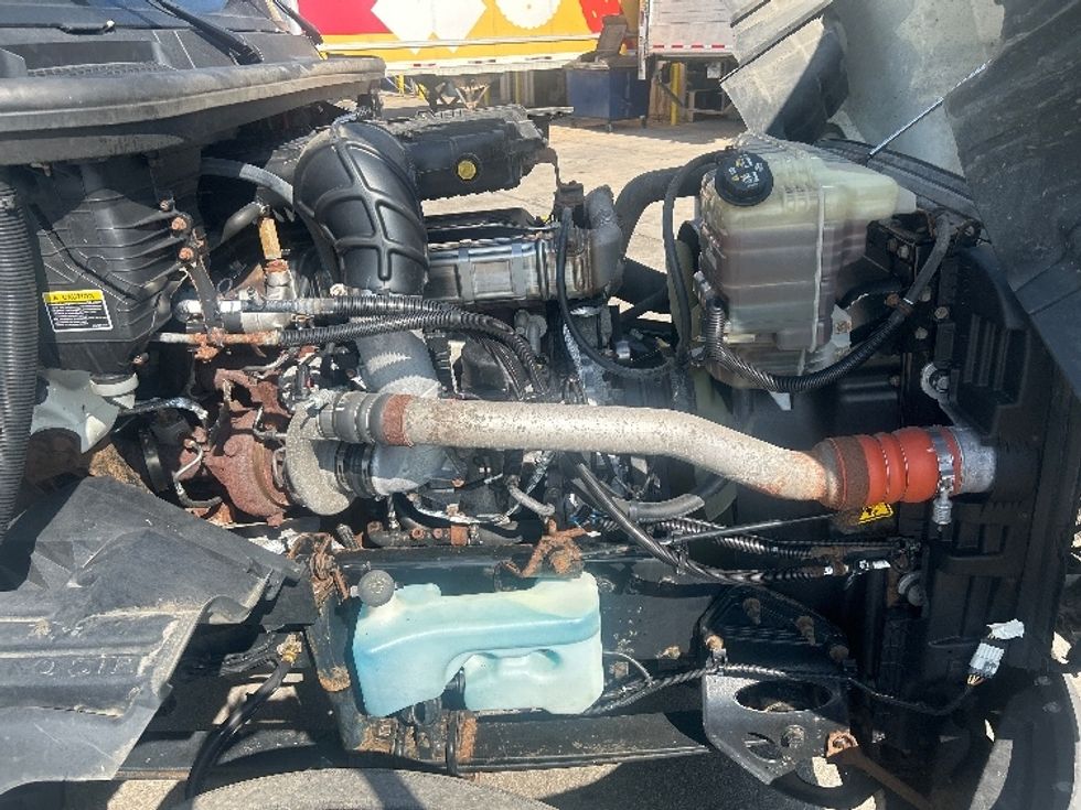 Day Cab Tractor-Heavy Duty Tractors-International-2019-LT625-Middlefield-OH-293,635\n\t\tmiles-$ 28,250 - Image 15