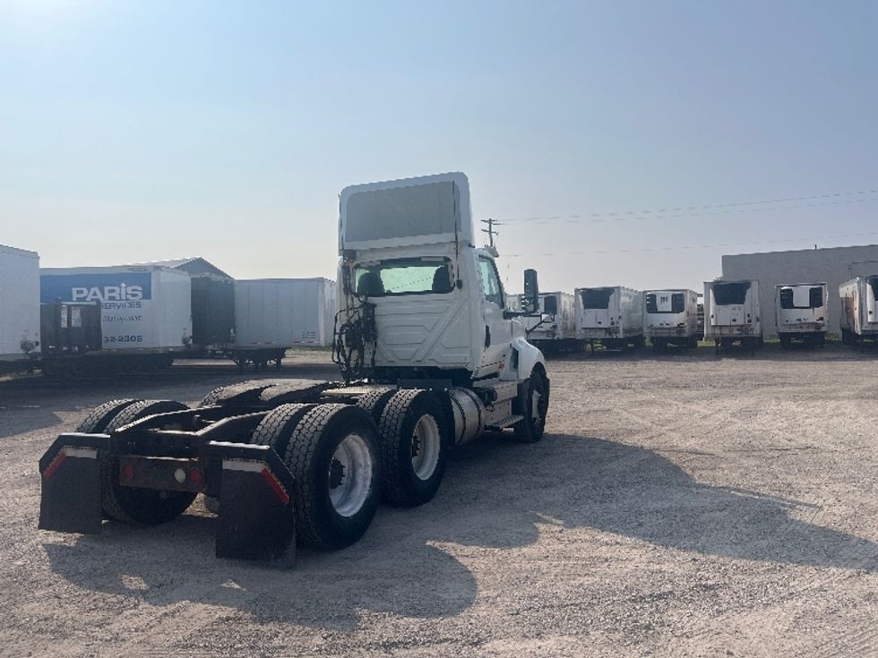 Day Cab Tractor-Heavy Duty Tractors-International-2019-LT625-Middlefield-OH-327,999\n\t\tmiles-$ 27,500 - Image 7