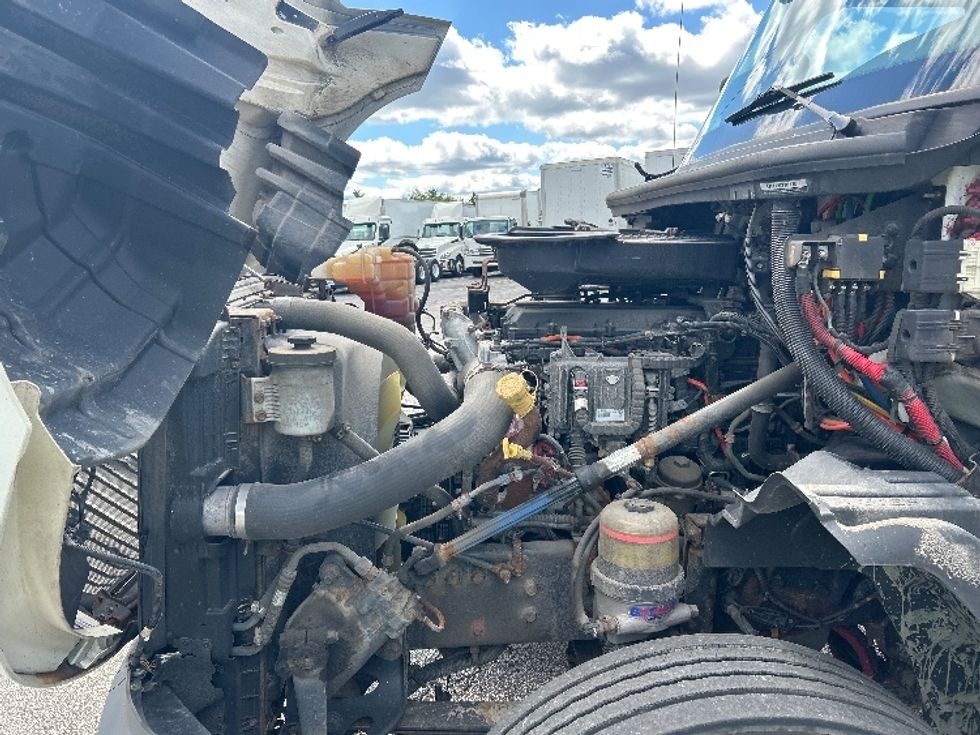 Day Cab Tractor-Heavy Duty Tractors-International-2019-LT625-Middlefield-OH-333,452\n\t\tmiles-$ 27,250 - Image 16