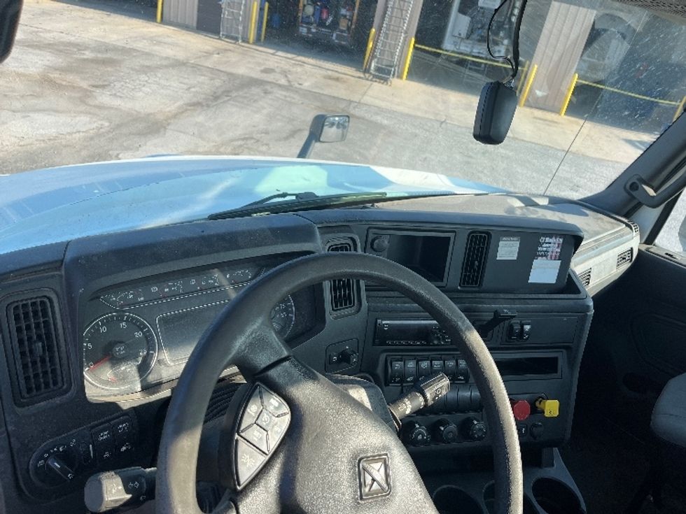 Day Cab Tractor-Heavy Duty Tractors-International-2019-LT625-Middlefield-OH-427,083\n\t\tmiles-$ 22,750 - Image 10