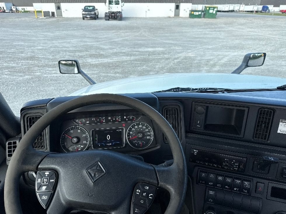 Day Cab Tractor-Heavy Duty Tractors-International-2019-LT625-Middlefield-OH-444,388\n\t\tmiles-$ 22,250 - Image 11