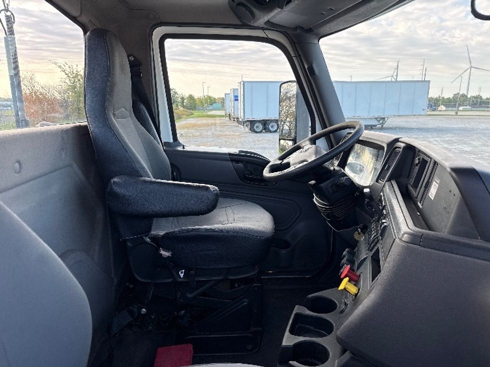 Day Cab Tractor-Heavy Duty Tractors-International-2019-LT625-Middlefield-OH-444,388\n\t\tmiles-$ 22,250 - Image 14