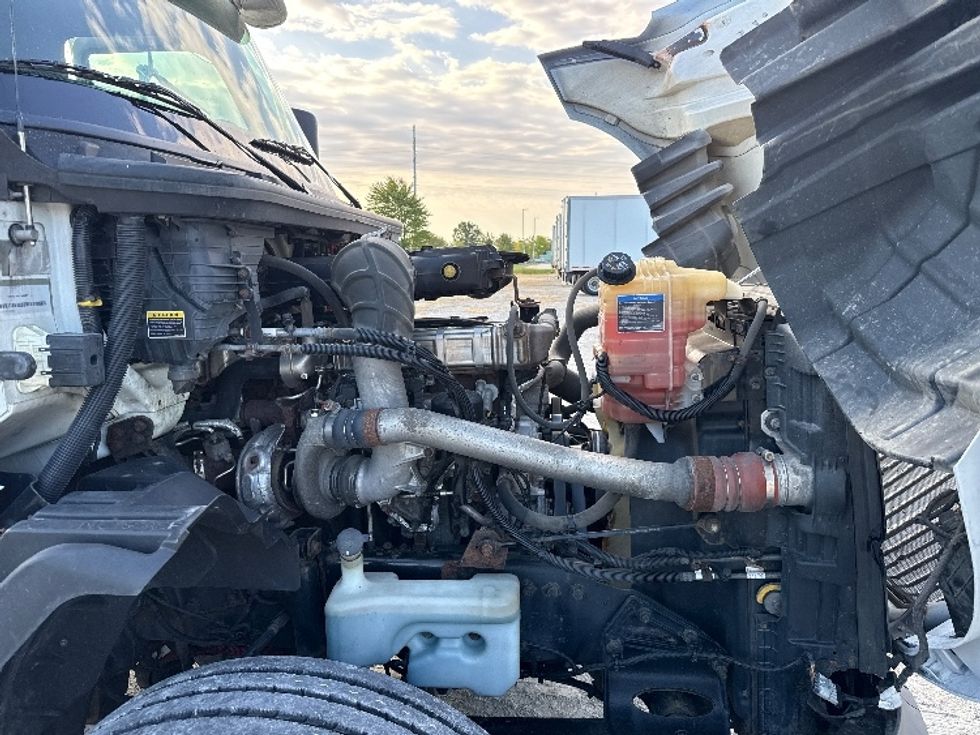 Day Cab Tractor-Heavy Duty Tractors-International-2019-LT625-Middlefield-OH-444,388\n\t\tmiles-$ 22,250 - Image 15